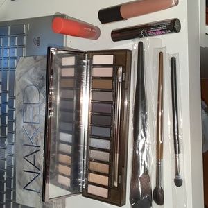 NIB Urban decay discontinued Naked Smoky palette brushes makeup lipstick lot